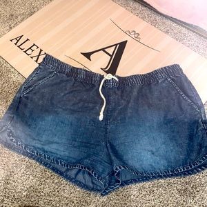Soft denim shorts ! Size - XL / good condition
